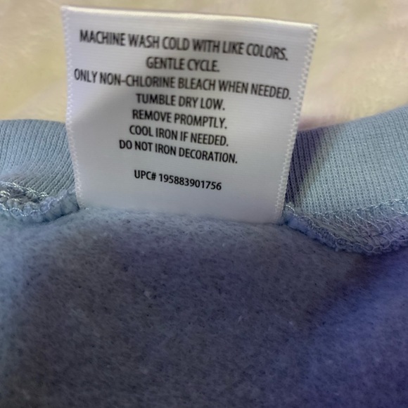 Rugrats light blue sweatshirt size XS 1 cute graphics. New without tags - Picture 9 of 10